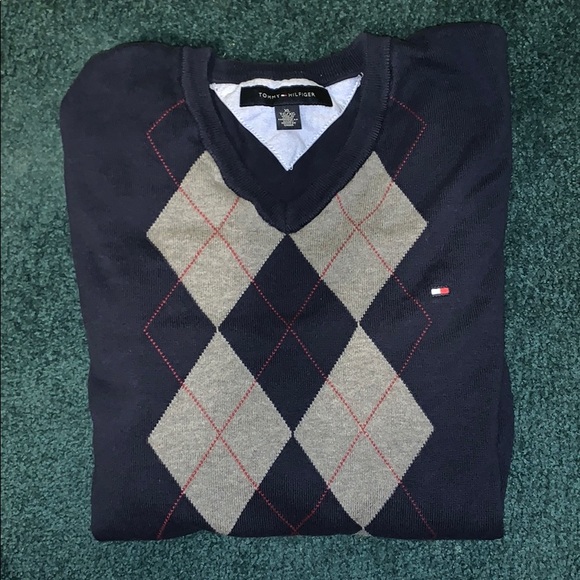 XL Tommy Hilfiger Sweater Worn Once - Picture 1 of 2